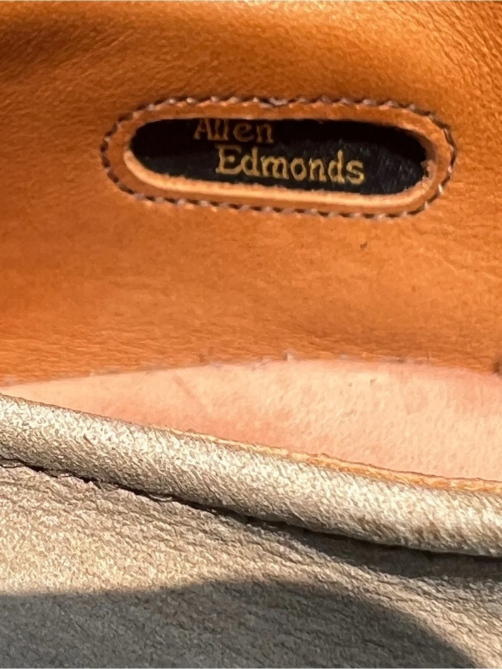 CLEAN Allen Edmonds size 9 Mens Orlean Style Nubuck Beige Oxford shoes
